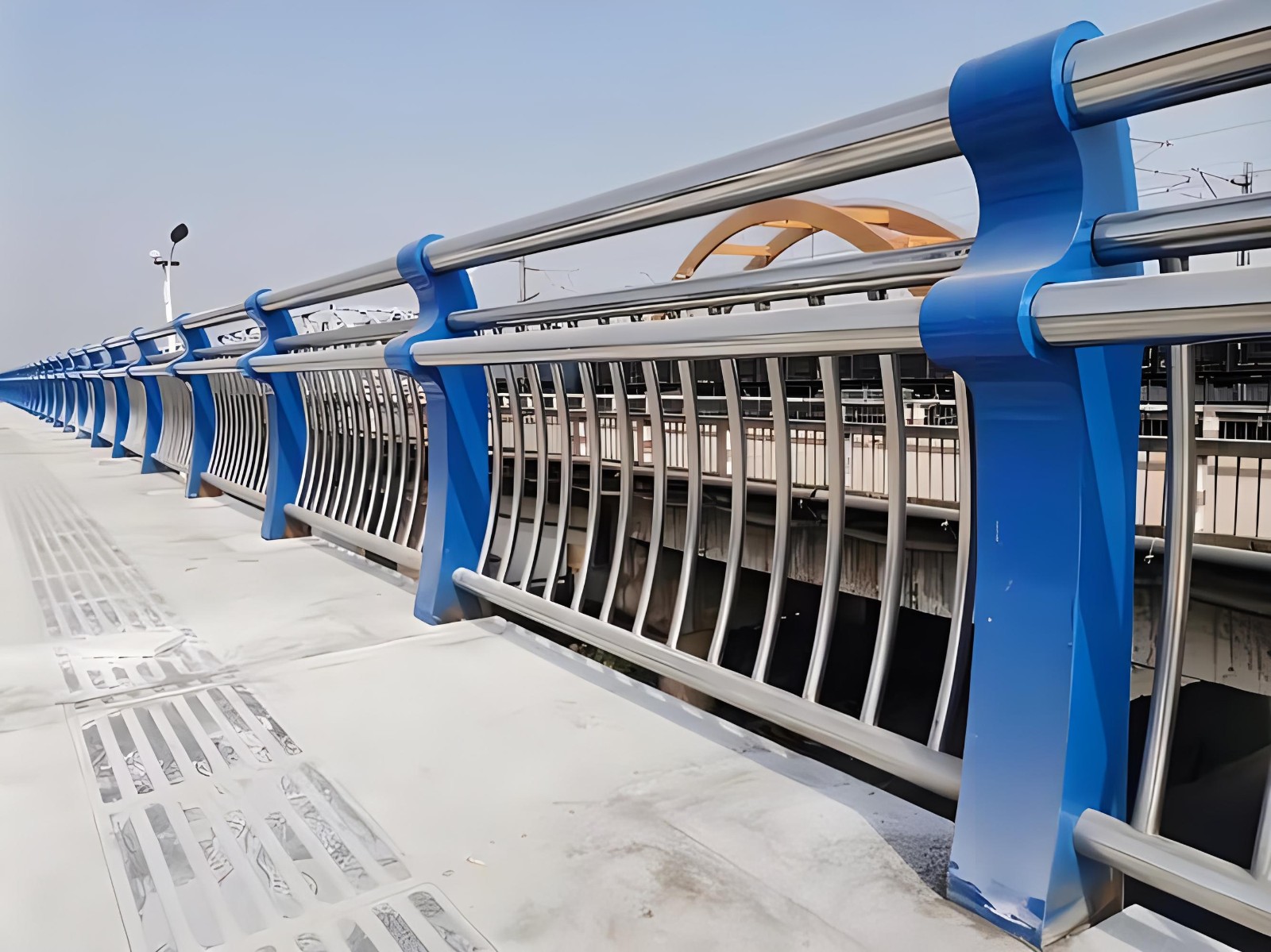 巴彦淖尔不锈钢复合管护栏制造工艺要求及其重要性